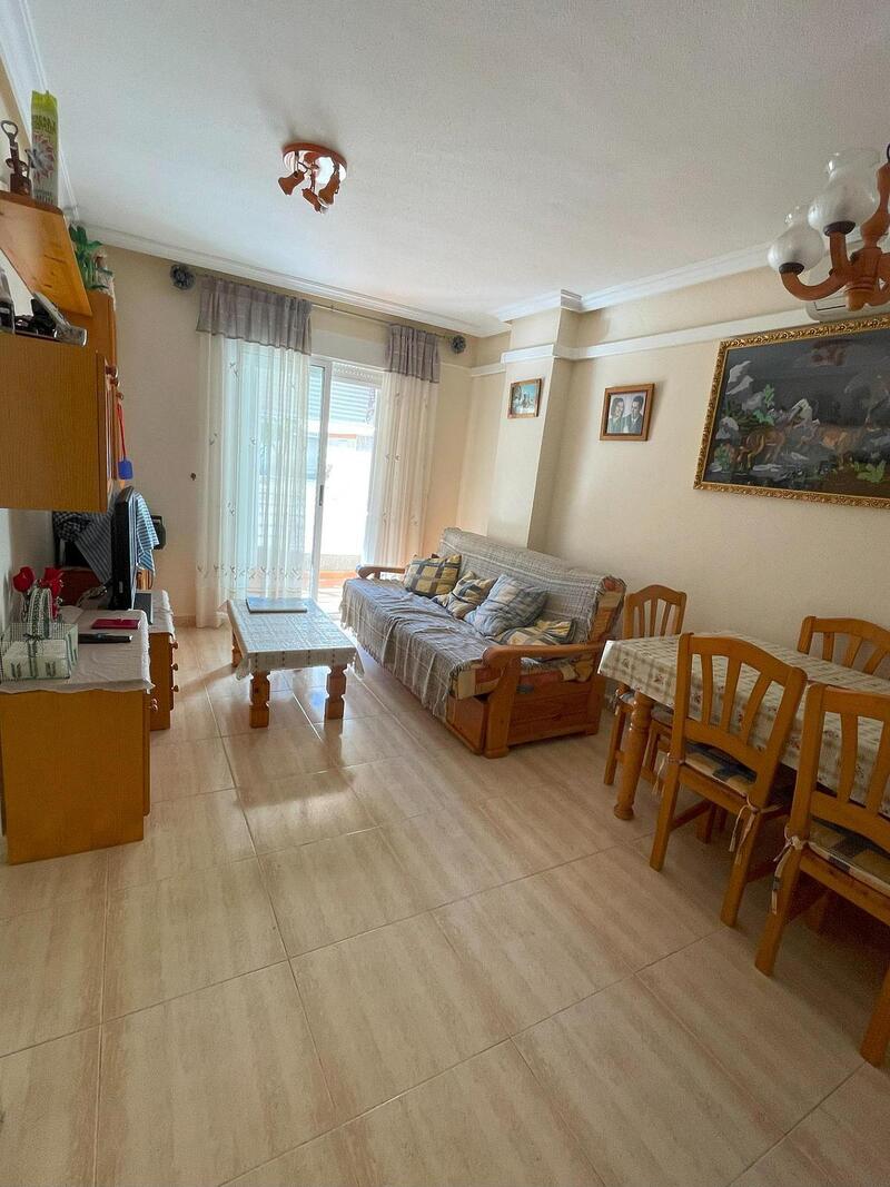 2 slaapkamer Appartement Te koop