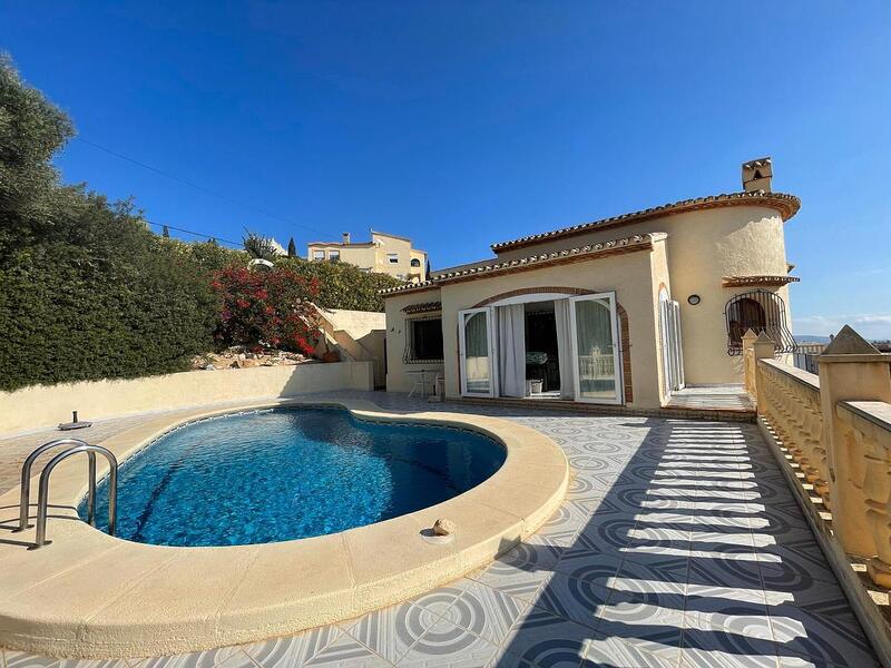 Villa til salgs i Pedreguer, Alicante