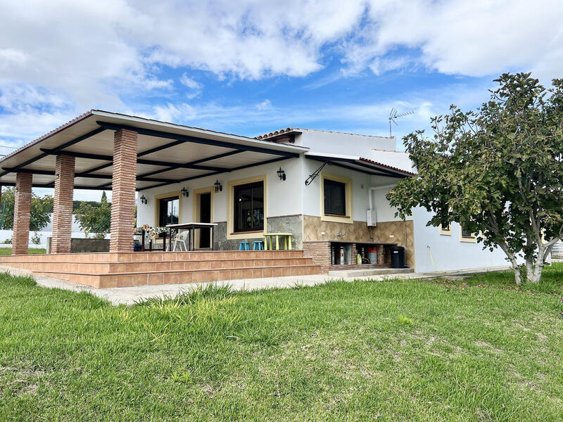 Villa en venta en Estepona, Málaga