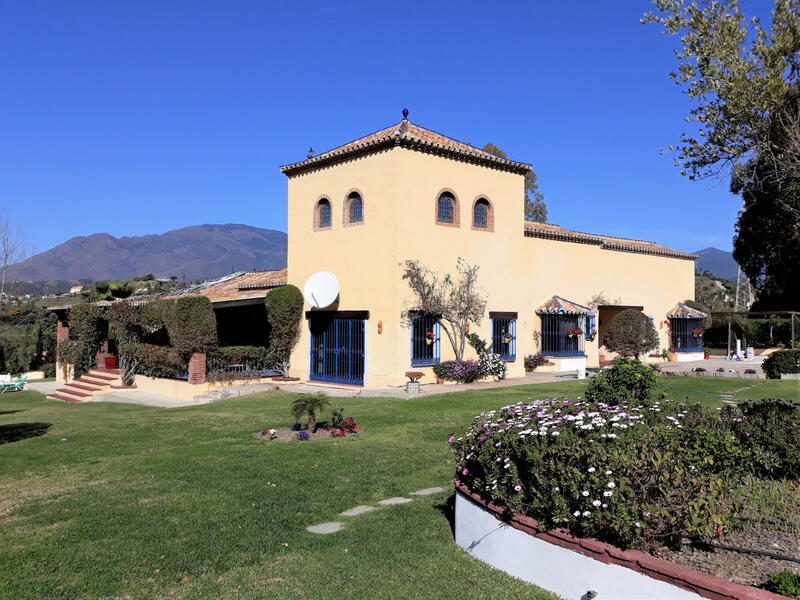 Landhaus zu verkaufen in Estepona, Málaga