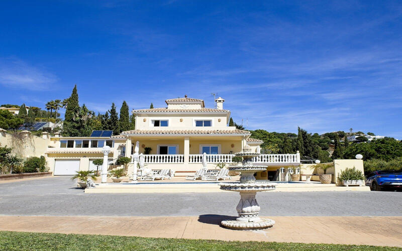 Villa zu verkaufen in Estepona, Málaga