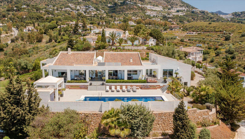 Villa zu verkaufen in Mijas, Málaga