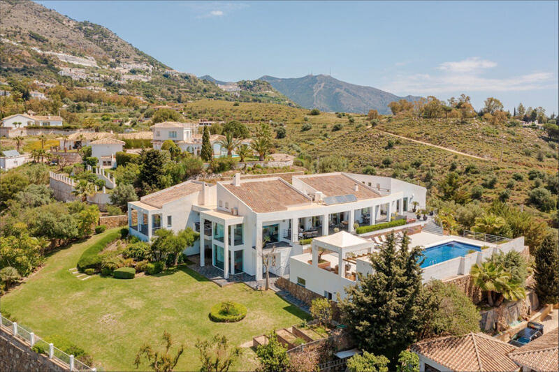 5 bedroom Villa for sale