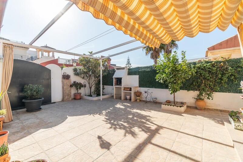 2 Cuarto Villa en venta