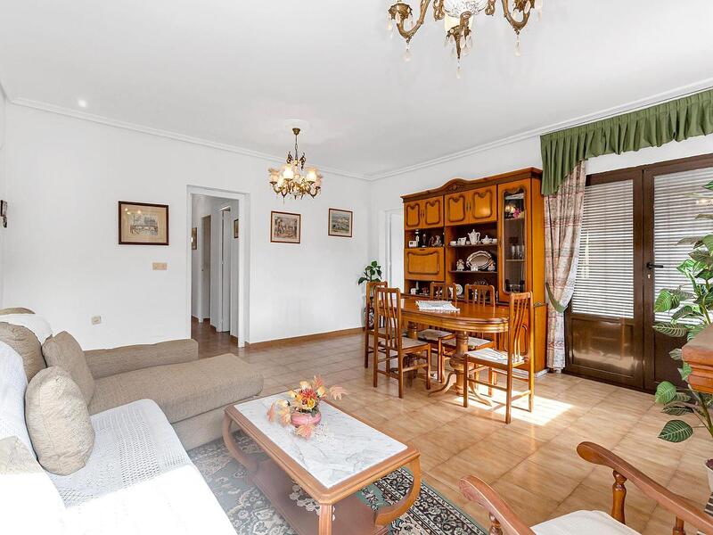 4 slaapkamer Villa Te koop