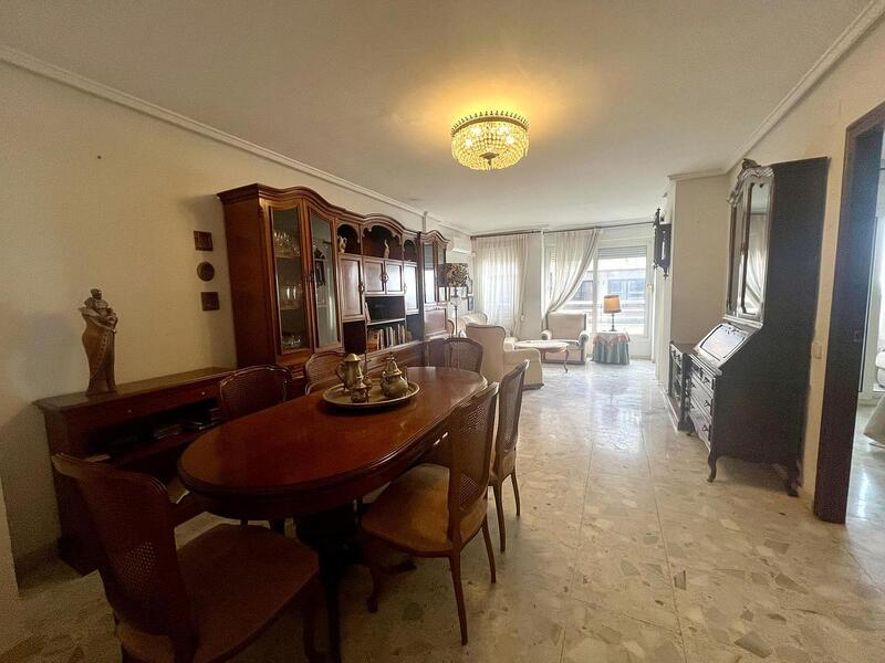 Apartamento en venta en Torrevieja, Alicante