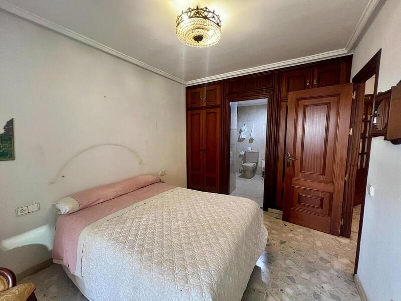 4 slaapkamer Appartement Te koop