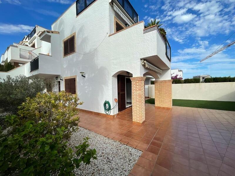 Townhouse for sale in Torrevieja, Alicante