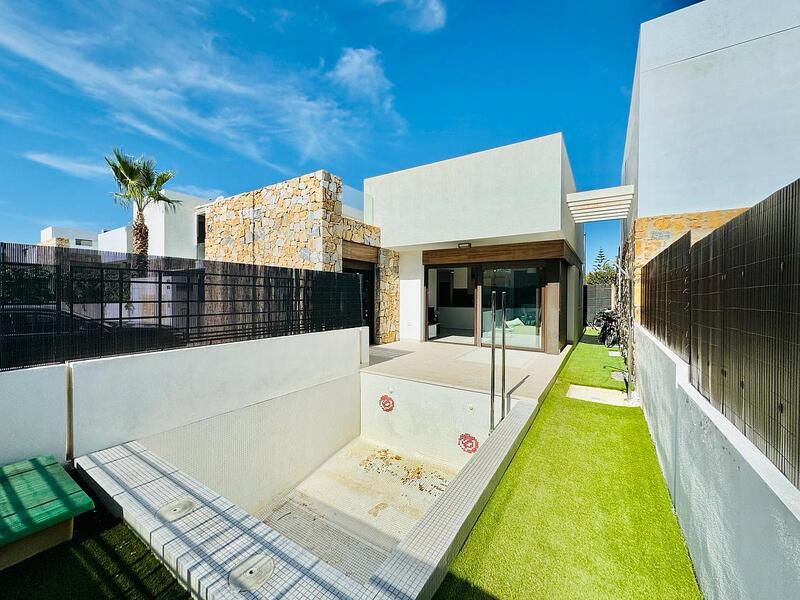 Villa à vendre dans Orihuela Costa, Alicante