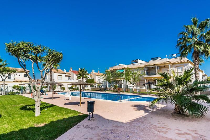 Townhouse for sale in Orihuela Costa, Alicante