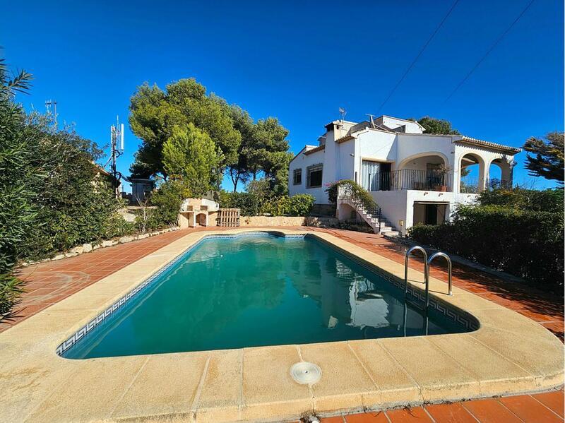 Villa en venta en Javea, Alicante