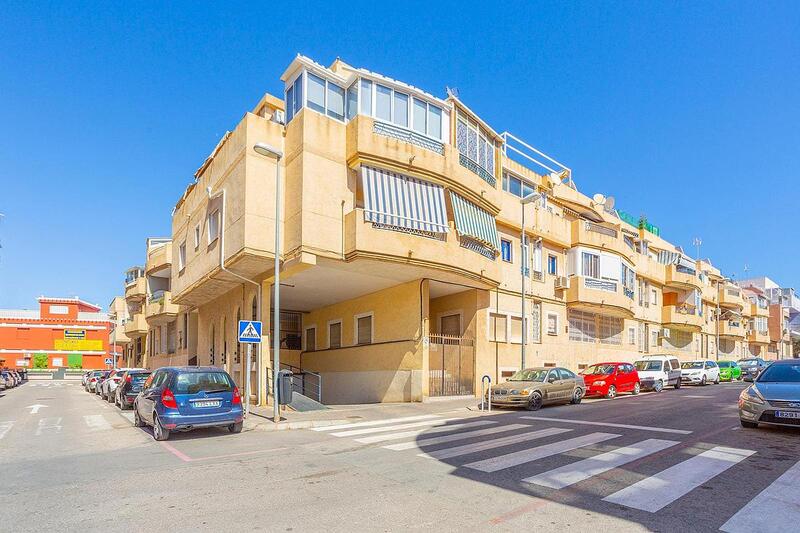 3 bedroom Apartment for sale