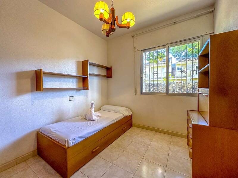 4 Cuarto Villa en venta