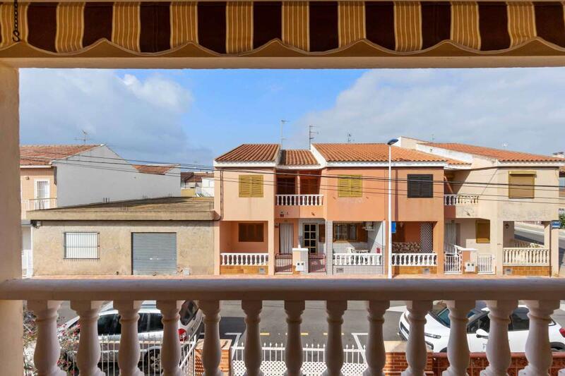 2 bedroom Townhouse for sale