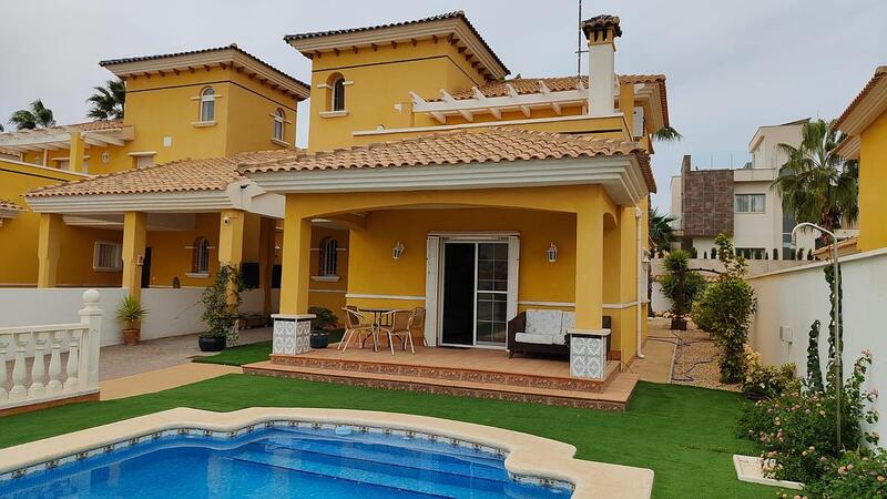 3 bedroom Villa for sale