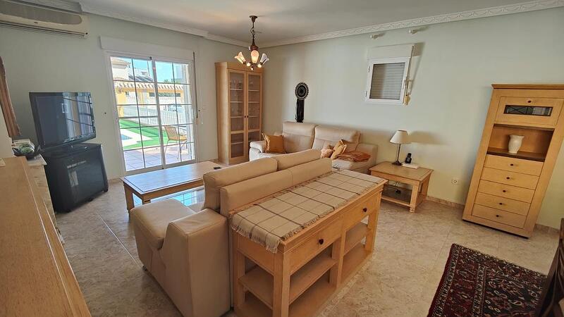 3 Cuarto Villa en venta