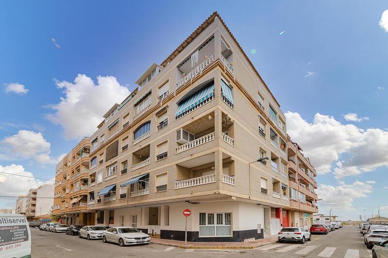 Apartamento en venta en Torrevieja, Alicante