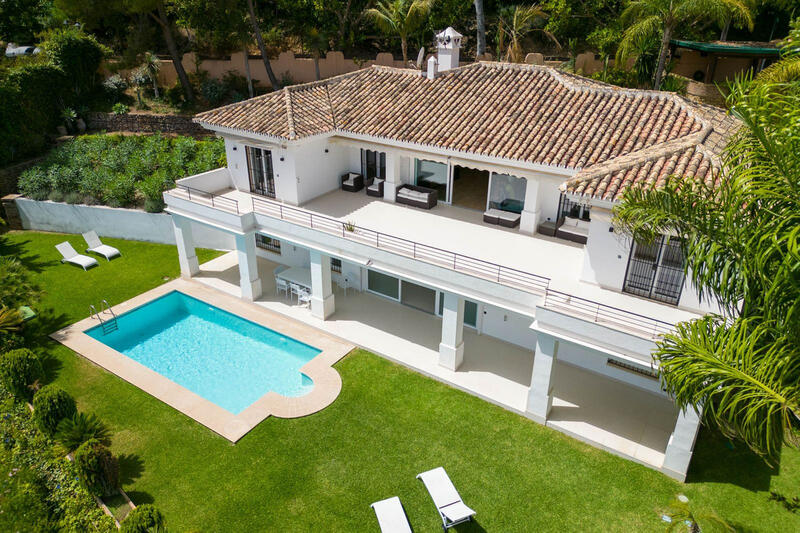 Villa til salgs i Marbella, Málaga