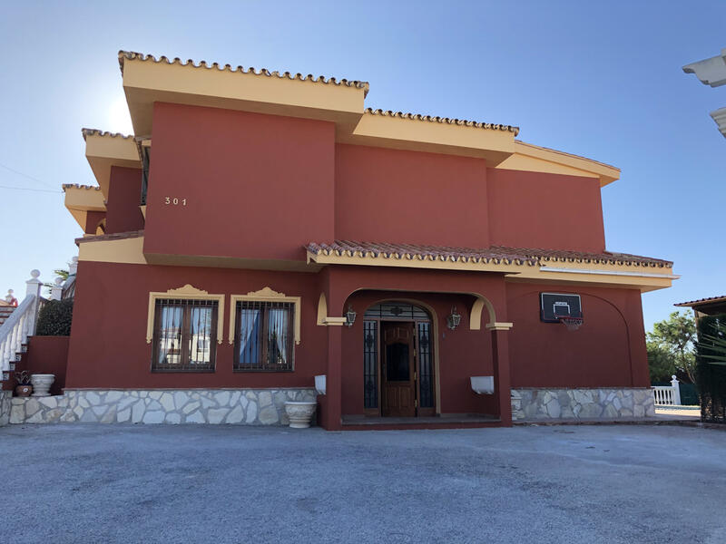 5 Cuarto Villa en venta