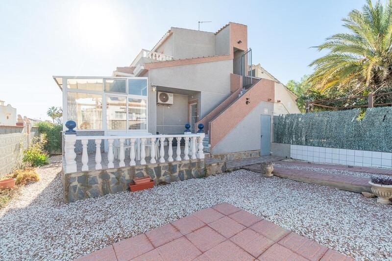 Townhouse for sale in Orihuela Costa, Alicante