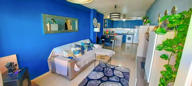 Apartamento en venta en Villamartin, Alicante