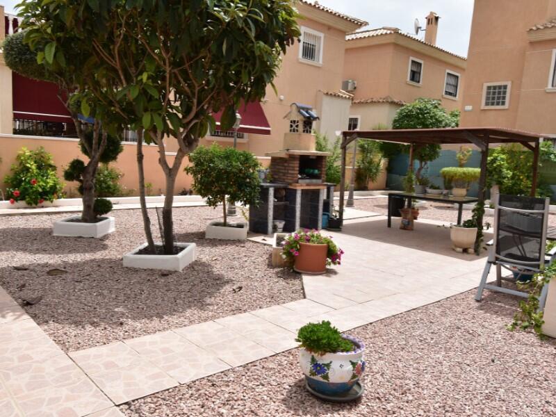 Villa à vendre dans Orihuela, Alicante