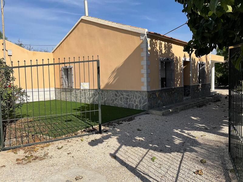 2 Cuarto Villa en venta