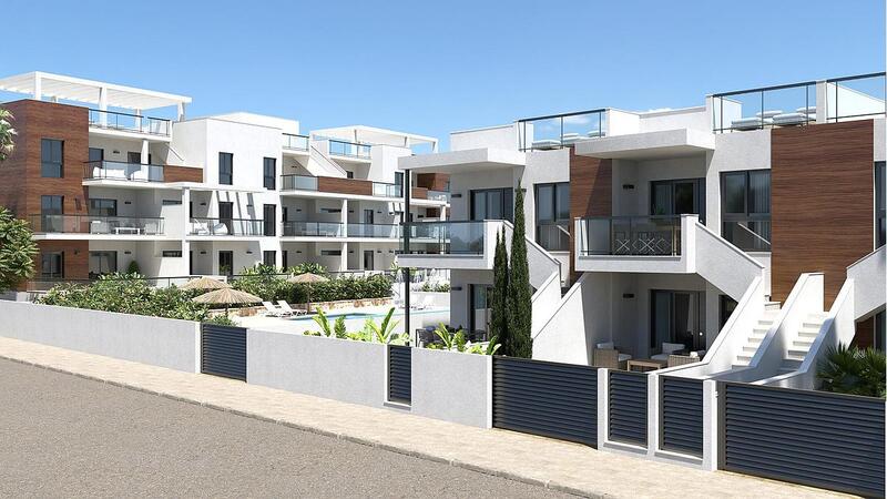 Townhouse for sale in Pilar de la Horadada, Alicante