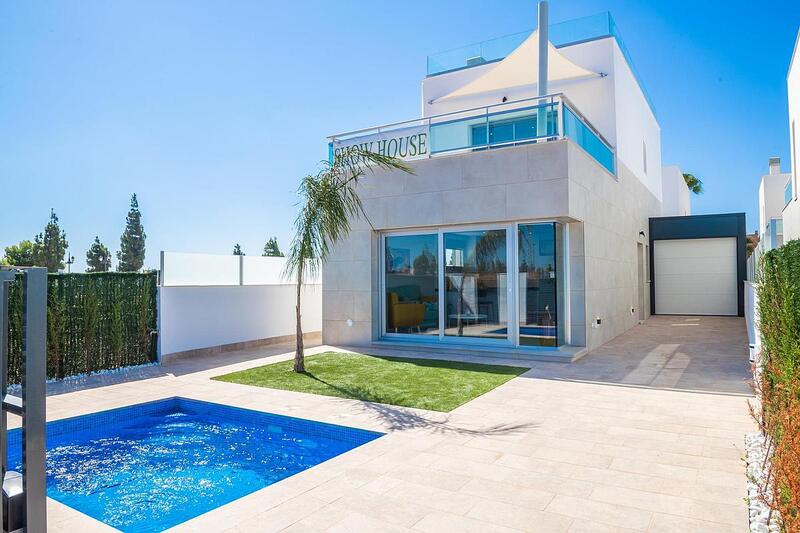 Villa til salg i Los Alcazares, Murcia