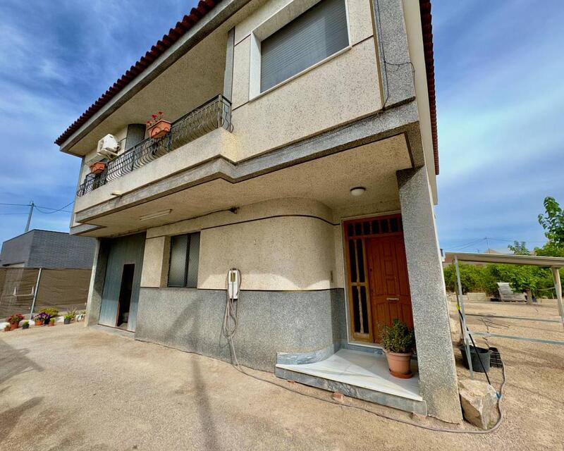 4 Cuarto Villa en venta