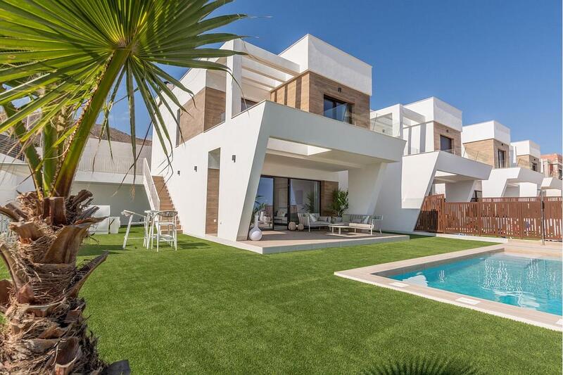 Villa en venta en Finestrat, Alicante