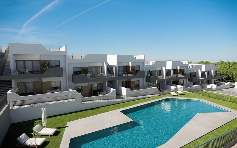 Townhouse for sale in San Miguel de Salinas, Alicante