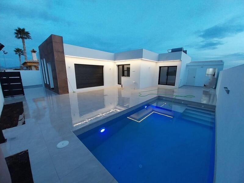 Villa for sale in Fortuna, Murcia