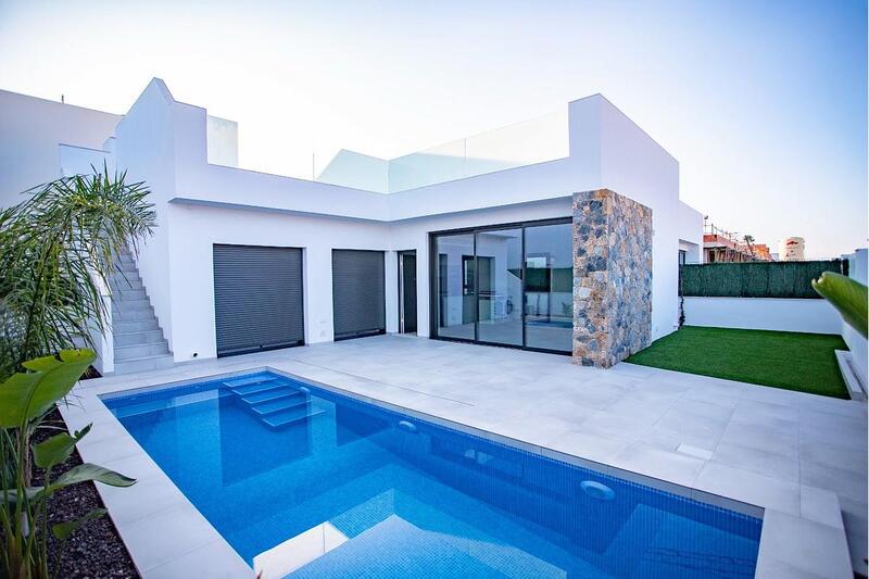 Villa en venta en Santiago de la Ribera, Murcia