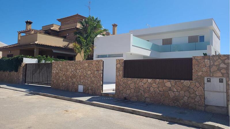 3 Cuarto Villa en venta