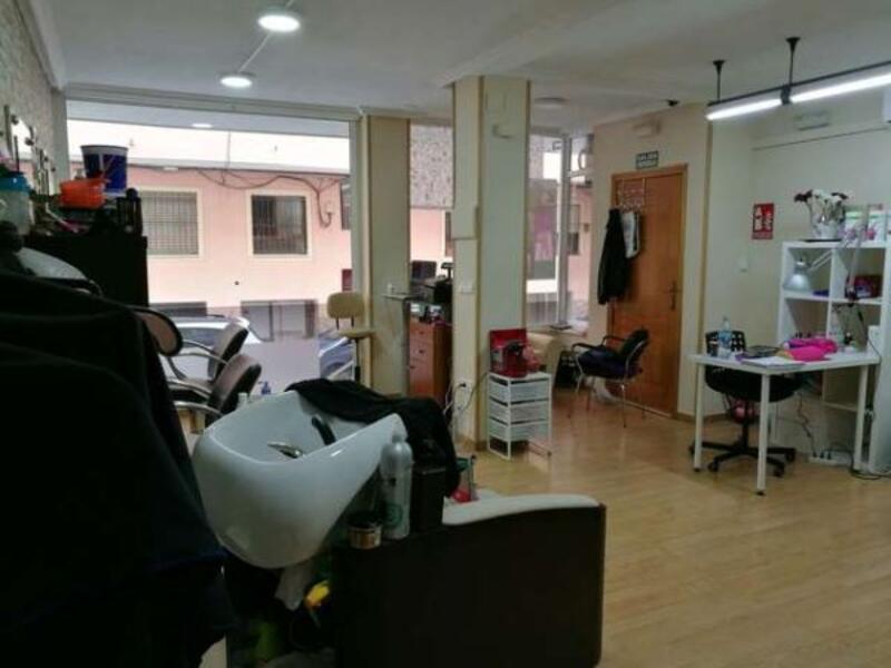 2 Cuarto Local Comercial en venta