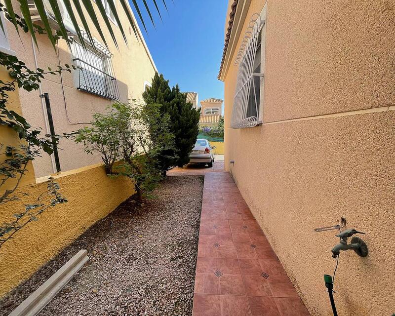 2 Cuarto Villa en venta