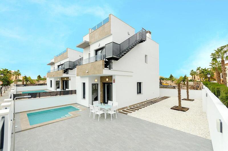 Villa til salgs i Torrevieja, Alicante