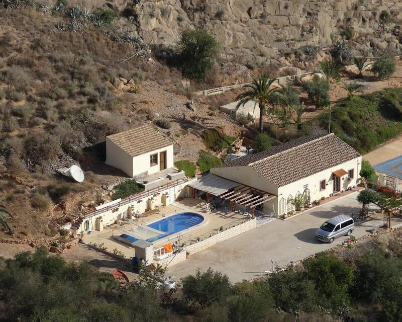 Country House for sale in Orihuela, Alicante