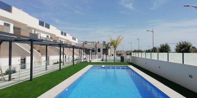 Townhouse for sale in Pilar de la Horadada, Alicante