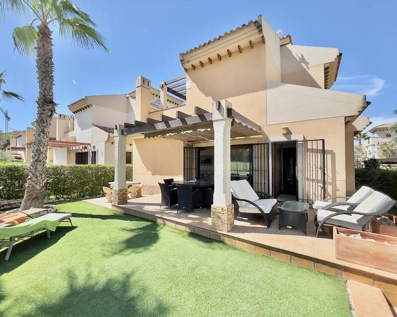 Villa en venta en La Finca Golf Course, Alicante