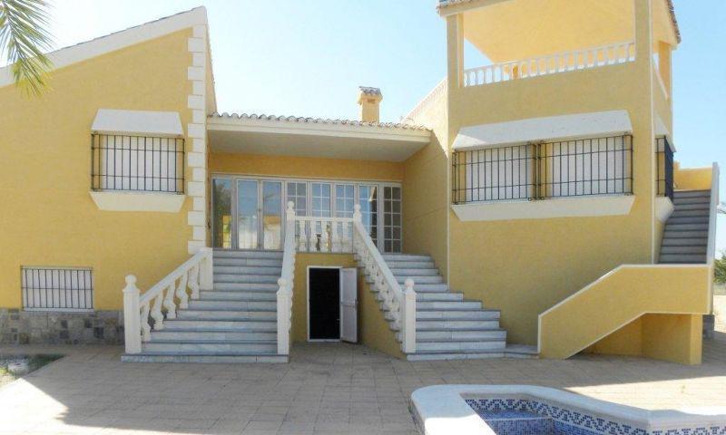 3 Cuarto Villa en venta