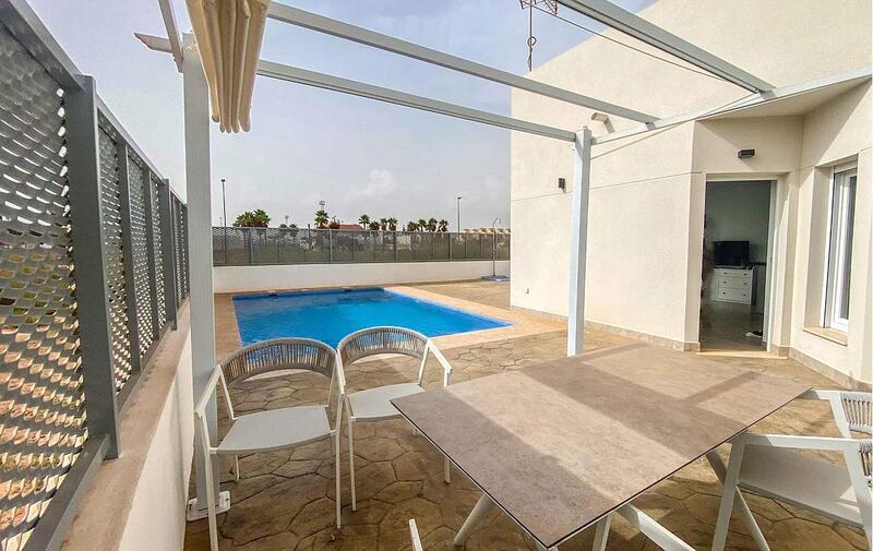 2 bedroom Villa for sale