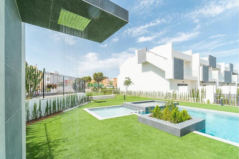 Townhouse for sale in Torrevieja, Alicante