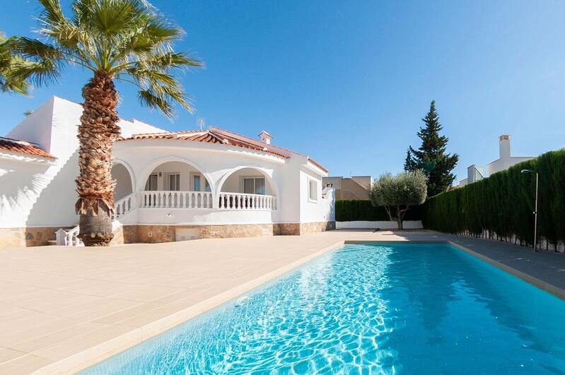 Villa til salg i Rojales, Alicante