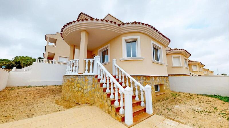 Villa for sale in San Miguel de Salinas, Alicante