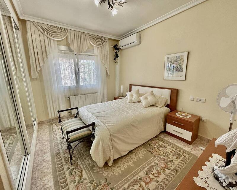 4 slaapkamer Villa Te koop