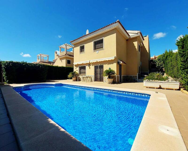 Villa for sale in Ciudad Quesada, Alicante