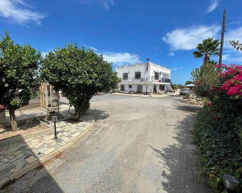 Auberge à vendre dans San Fulgencio, Alicante