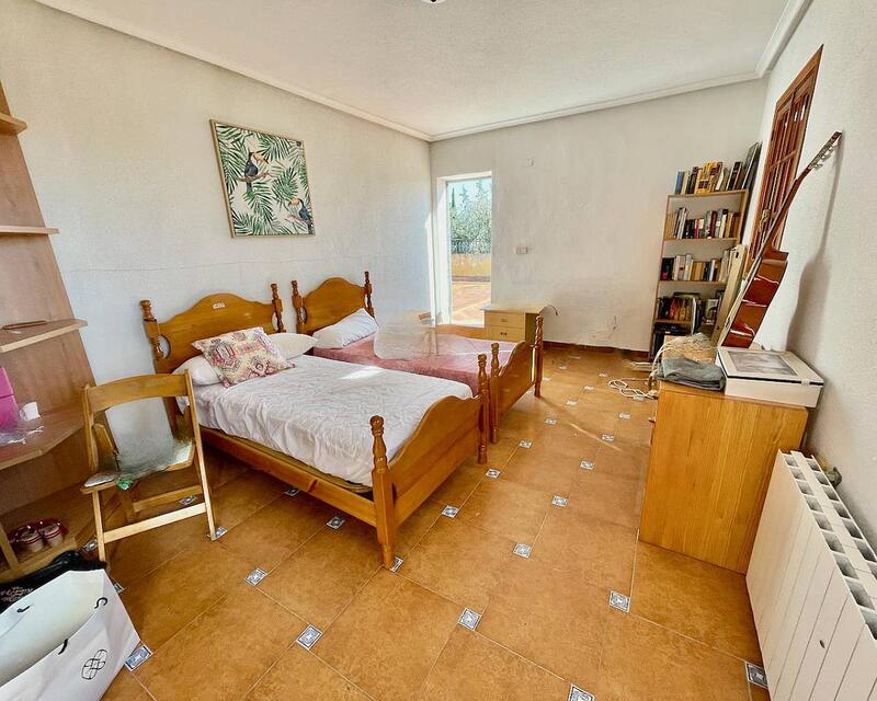 4 Schlafzimmer Landhaus zu verkaufen